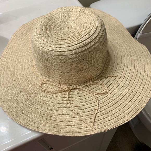 Hat - Picture 1 of 5